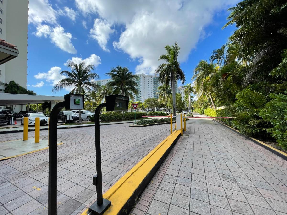 מיאמי ביץ' Sunny Isles Comfor Apartments Ocean Reserve מראה חיצוני תמונה